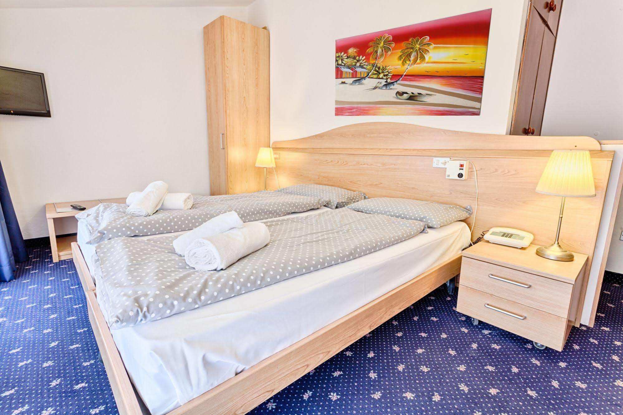 Aurora & 3* Torbole Sul Garda